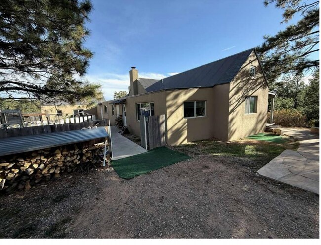 Foto del edificio - 61 Ortiz Rd