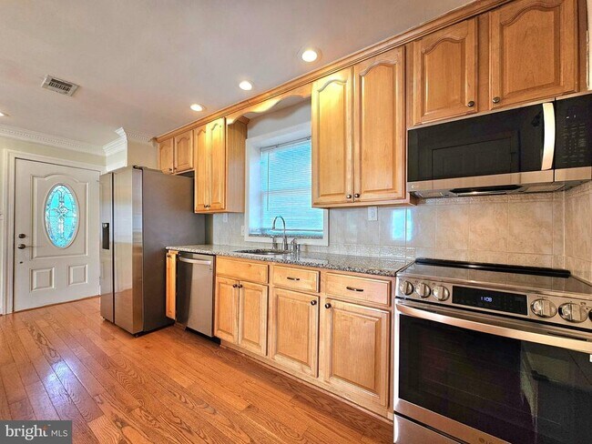 Foto del edificio - 3109 Mosby St