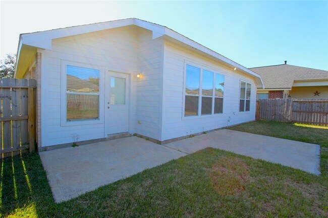 Foto del edificio - 2002 Lansing Cove Dr