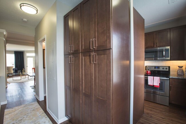 Modern Cabinetry with Designer Hardware - Cortland at New Albany