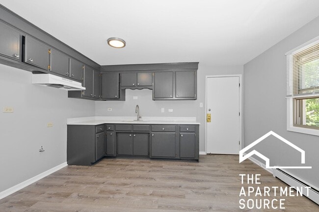 Building Photo - 3832 W 63rd St