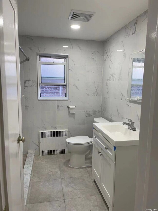 Foto del edificio - 149-35 46th Ave