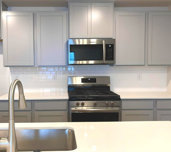 Foto del edificio - 10155 Chatham Run Ln