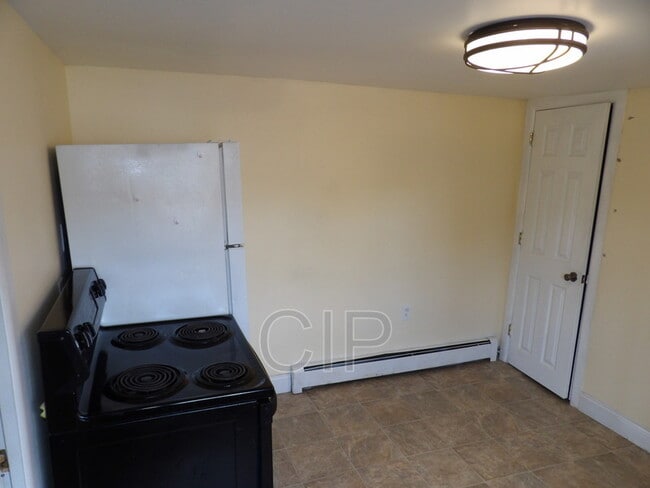 Building Photo - 5674 PA-309