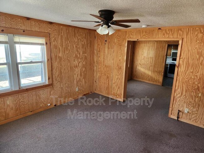 Foto del edificio - 311 S Cash