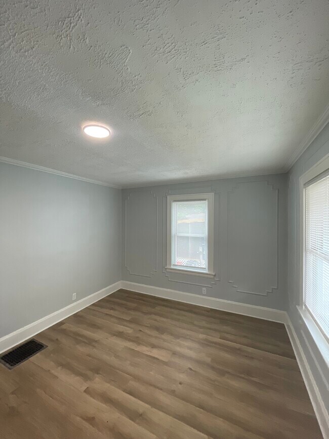 Foto del edificio - 5538 Montgomery Rd