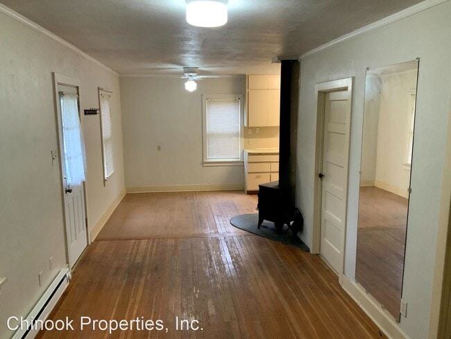 Building Photo - 2 br, 1 bath House - 2870 Kinney Lp