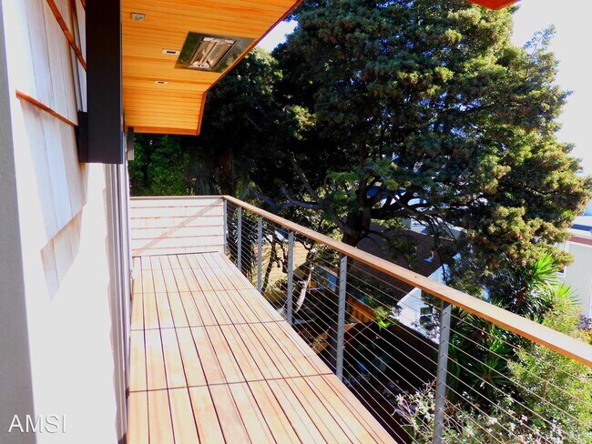 Foto del edificio - 4 br, 3 bath House - 777 Oak street