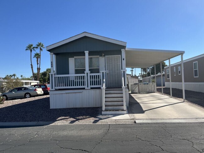 Foto del edificio - 5303 E Twain Ave