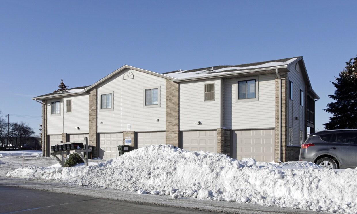 Foto del edificio - 4102-4112 Knoll Pl