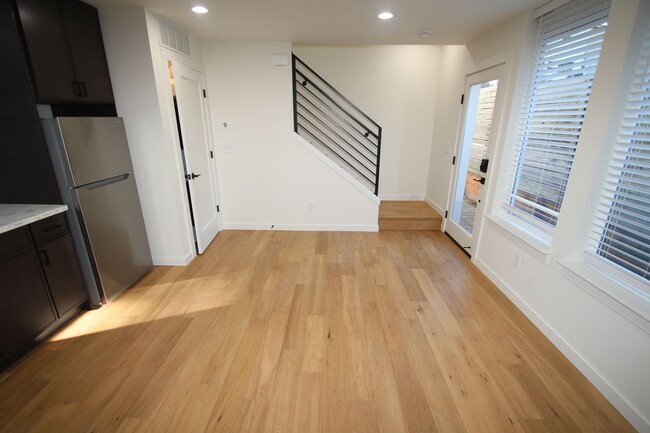 Foto del edificio - LUXURY SEATTLE/UW TOWNHOME FOR RENT W HIGH...