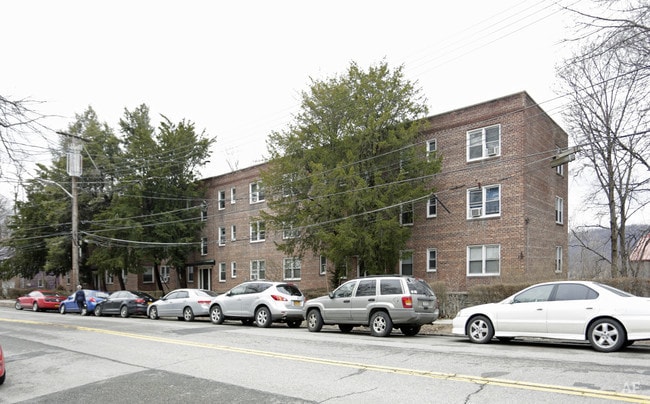 Photo - 41 Sunnyside Dr Apartments