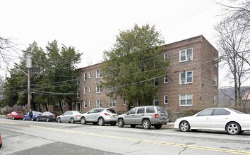 Building Photo - 41 Sunnyside Dr