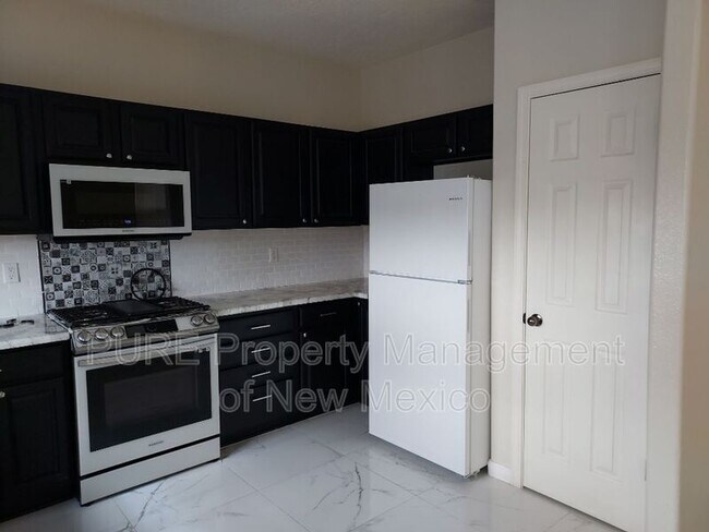 Foto del edificio - 13604 Mountain W Ct SE