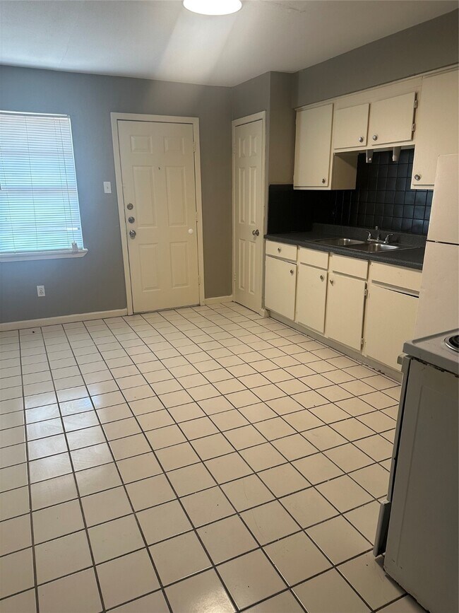 Foto del edificio - 5960 Ardmore St