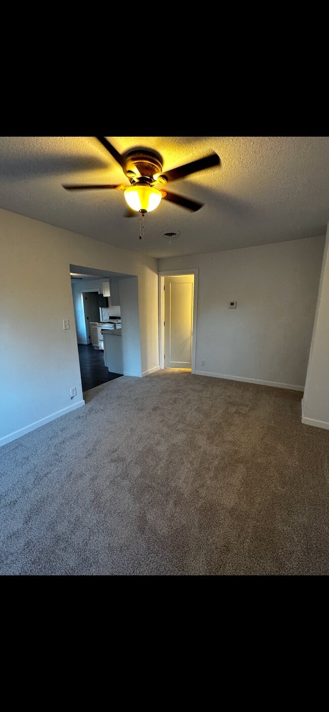 Photo - 241 N Webster St Apartment