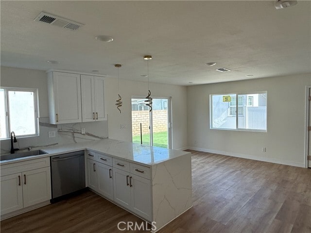 Building Photo - 13833 Bessemer St