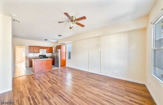 Building Photo - 286 Williamson Ave