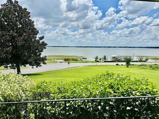 Foto del edificio - 1300 Lake Ariana Blvd
