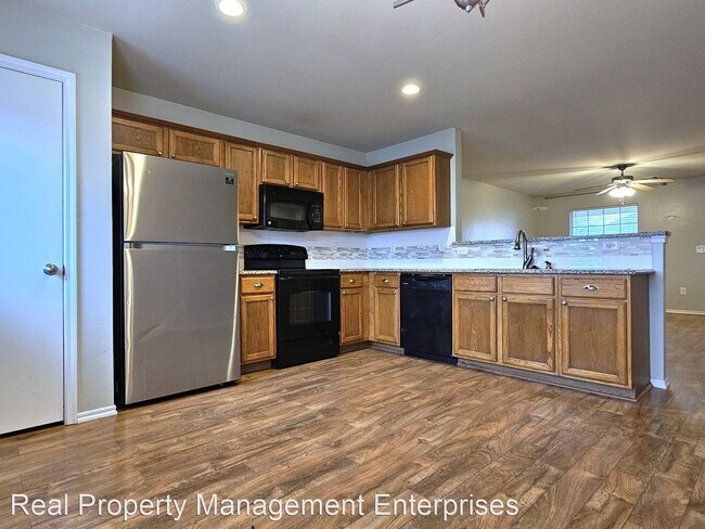 Building Photo - 3 br, 2 bath House - 4800 SE 78th St