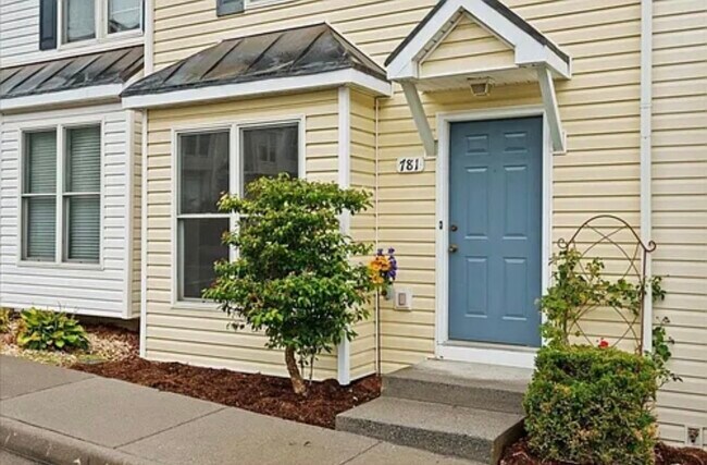 Foto del edificio - 781 Merlins Way