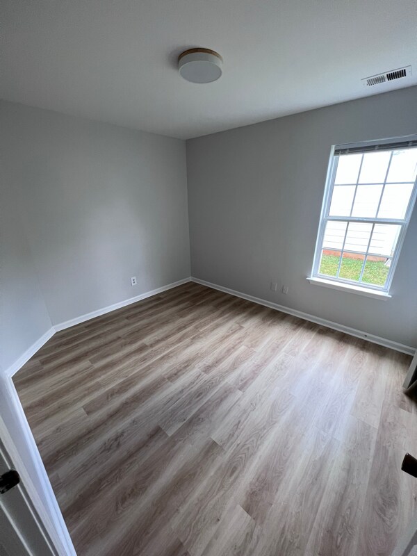 Building Photo - 2106 Wexford Way