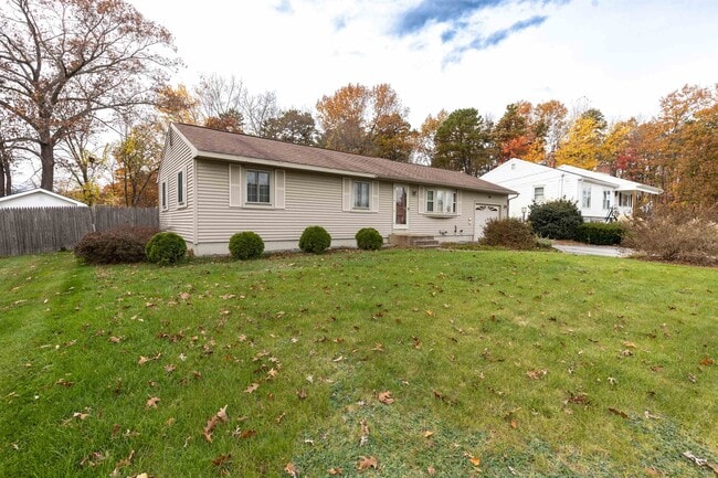 Building Photo - 445 Westwood Dr