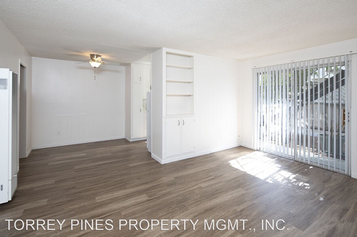 Primary Photo - 1228 Essex St