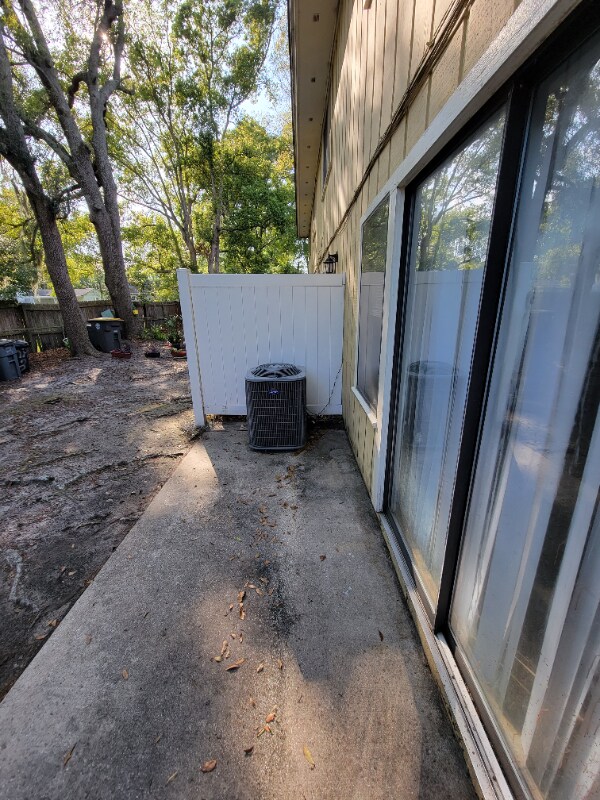 Building Photo - 2192 Inwood Terrace