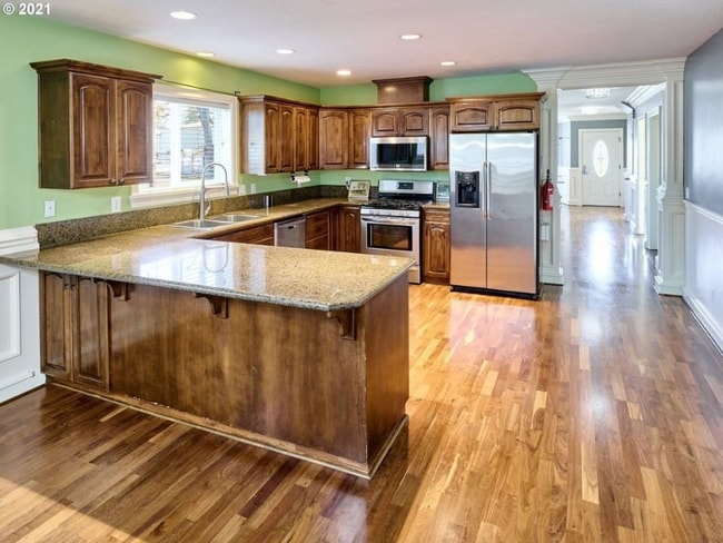 Building Photo - 3289 3rd St