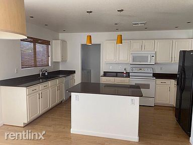 Foto del edificio - 4 br, 2 bath House - 725 W Aviary Way