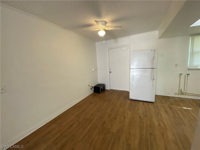 Foto del edificio - 3217 Jeffcott St