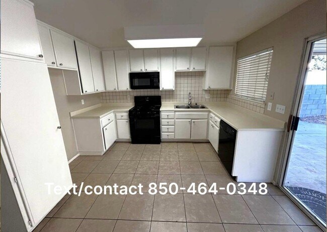 Foto del edificio - 3436 Yuba Cir