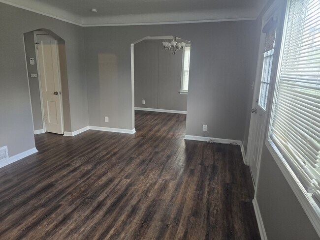 Foto del edificio - 32470 Donnelly St