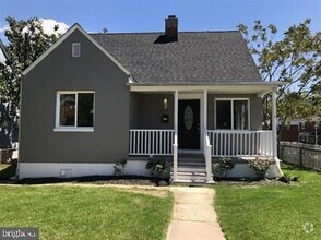 Building Photo - 4621 Greenhill Ave