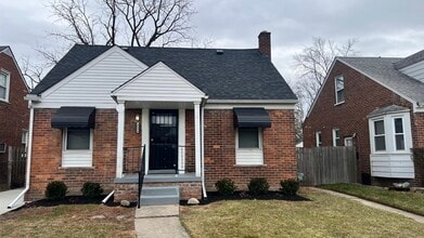 Building Photo - 19934 Manor St