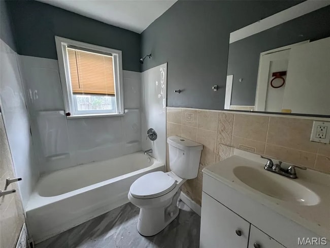 Building Photo - 853 Nassau Dr