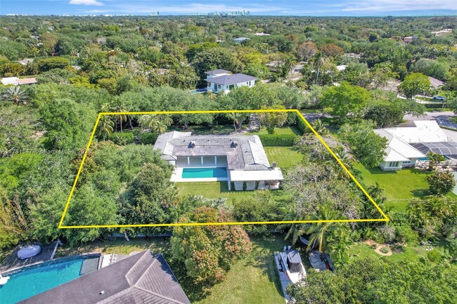 Building Photo - 6430 SW 126th Street Rd