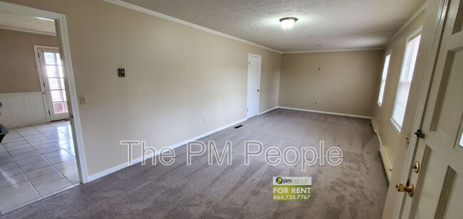 Foto del edificio - 117 Avalon Cir