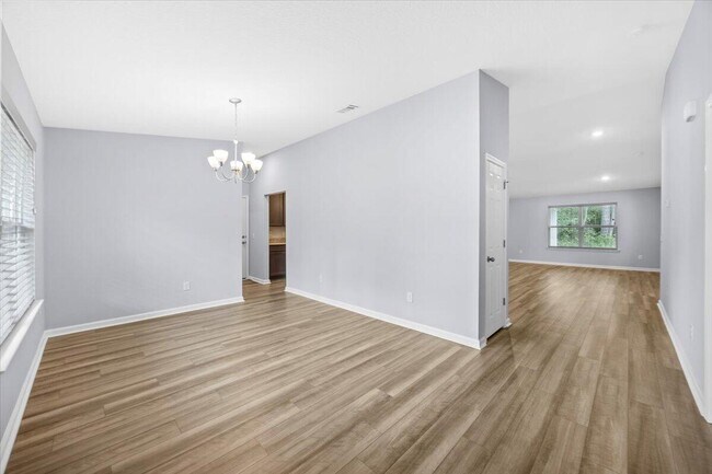 Foto del edificio - 7433 Rexford St