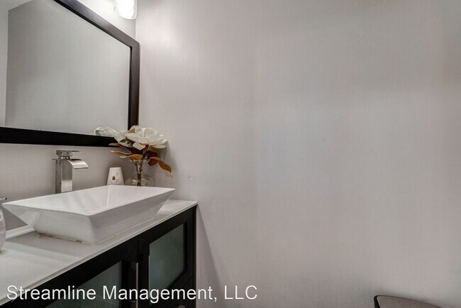 Building Photo - 4 br, 2.5 bath House - 51 Kinsman View Circle