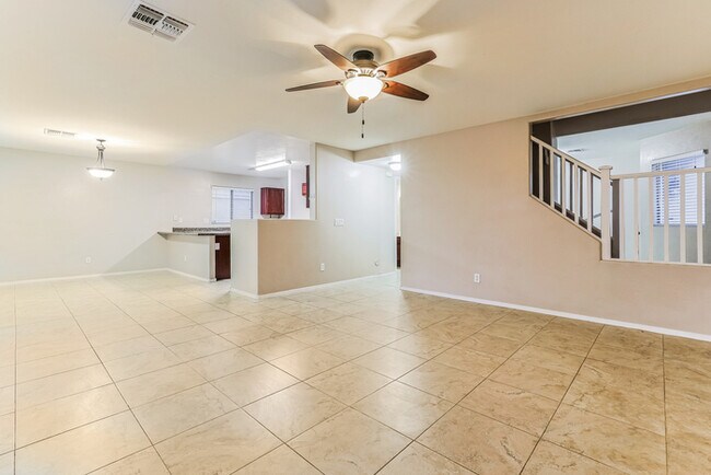 Foto del edificio - Spacious 4 Bedroom Home in Maricopa, AZ