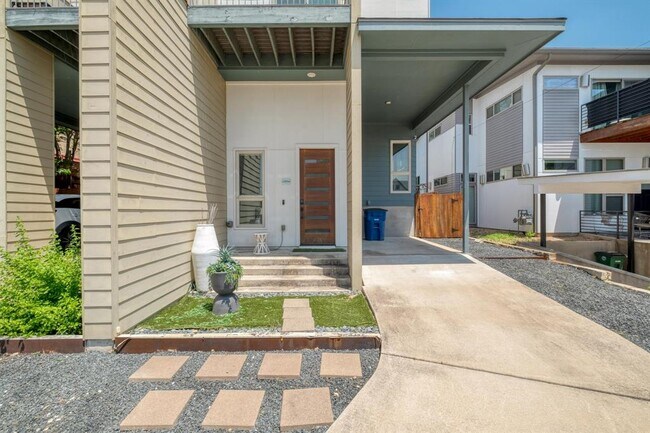 Foto del edificio - 2800 Crest Ave