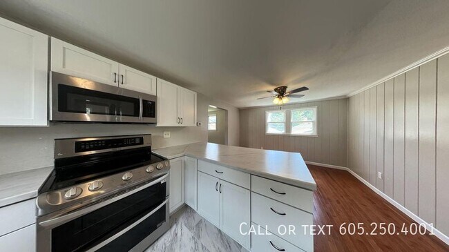 Foto del edificio - Stunning 2-Bedroom, 2-Bathroom Home