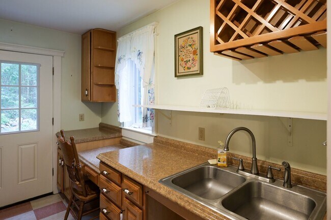 Foto del edificio - 288 Goldthwaite Rd