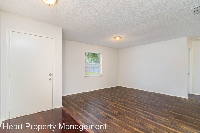 Foto del edificio - 3 br, 2 bath House - 2216 Honey Creek Lane