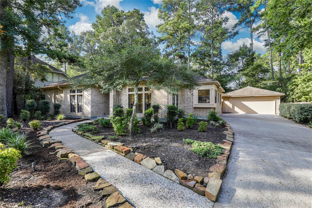 Foto principal - 10 Silent Brook Pl