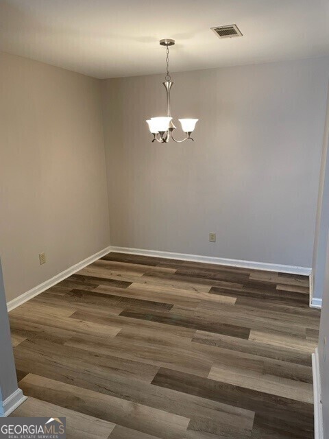 Foto del edificio - 712 Ridgefield Dr