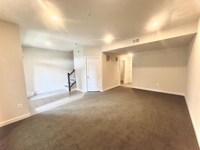 Building Photo - 20674 Duxbury Terrace