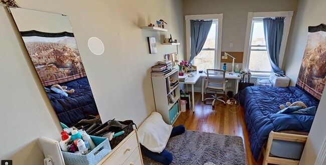 Building Photo - 9 Medford St